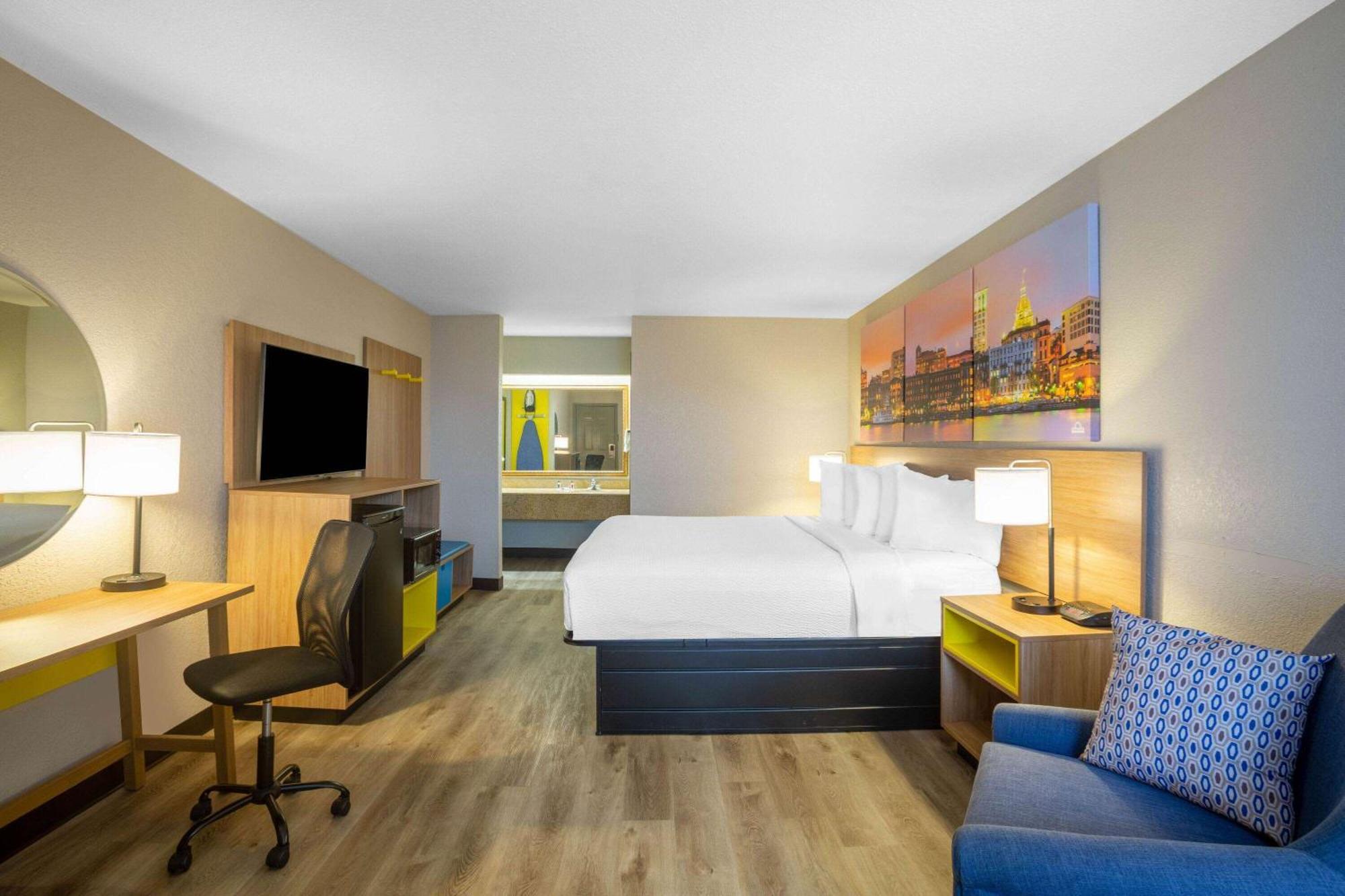 Days Inn By Wyndham Minot Εξωτερικό φωτογραφία